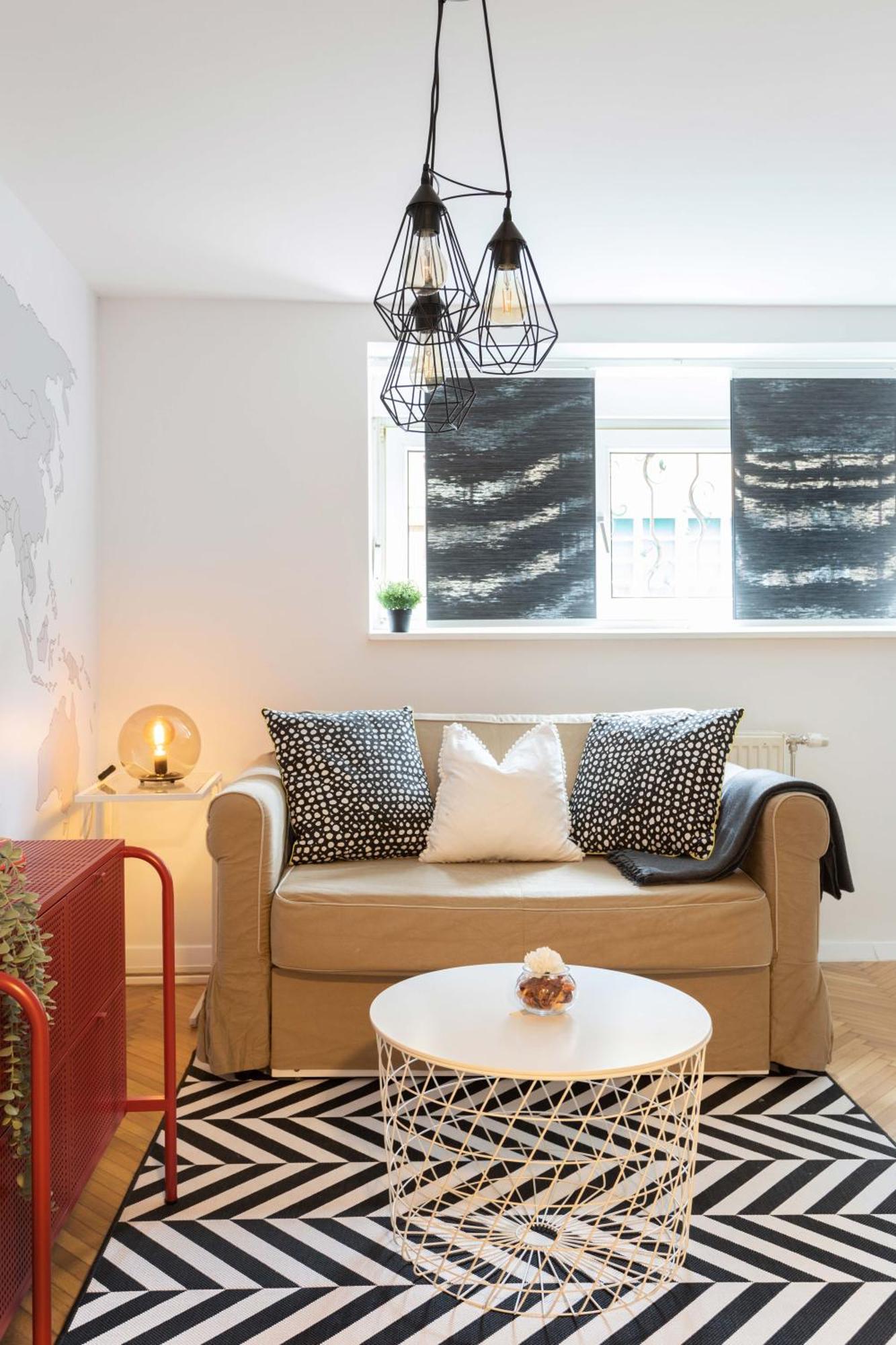 Modern Studio Near British Square 자그레브 외부 사진