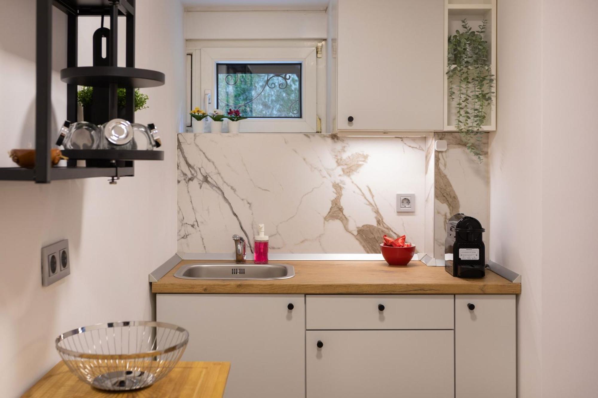 Modern Studio Near British Square 자그레브 외부 사진